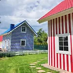 Morskie Kopalino Caloroczne Feriehus *