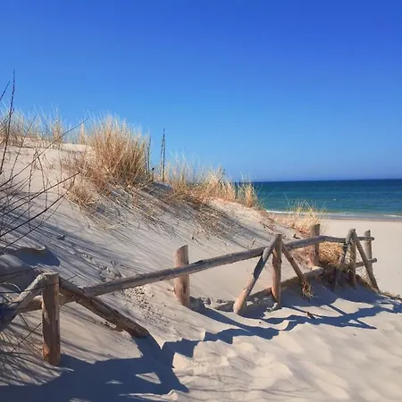 Morskie Kopalino Caloroczne 度假居 *