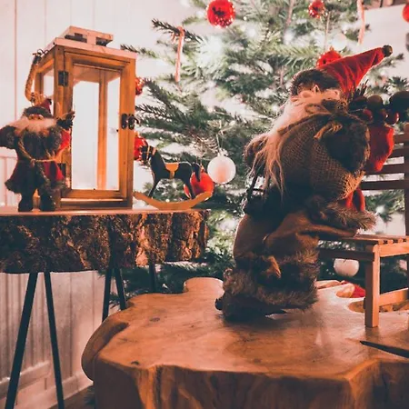 Morskie Kopalino Caloroczne 度假居 *